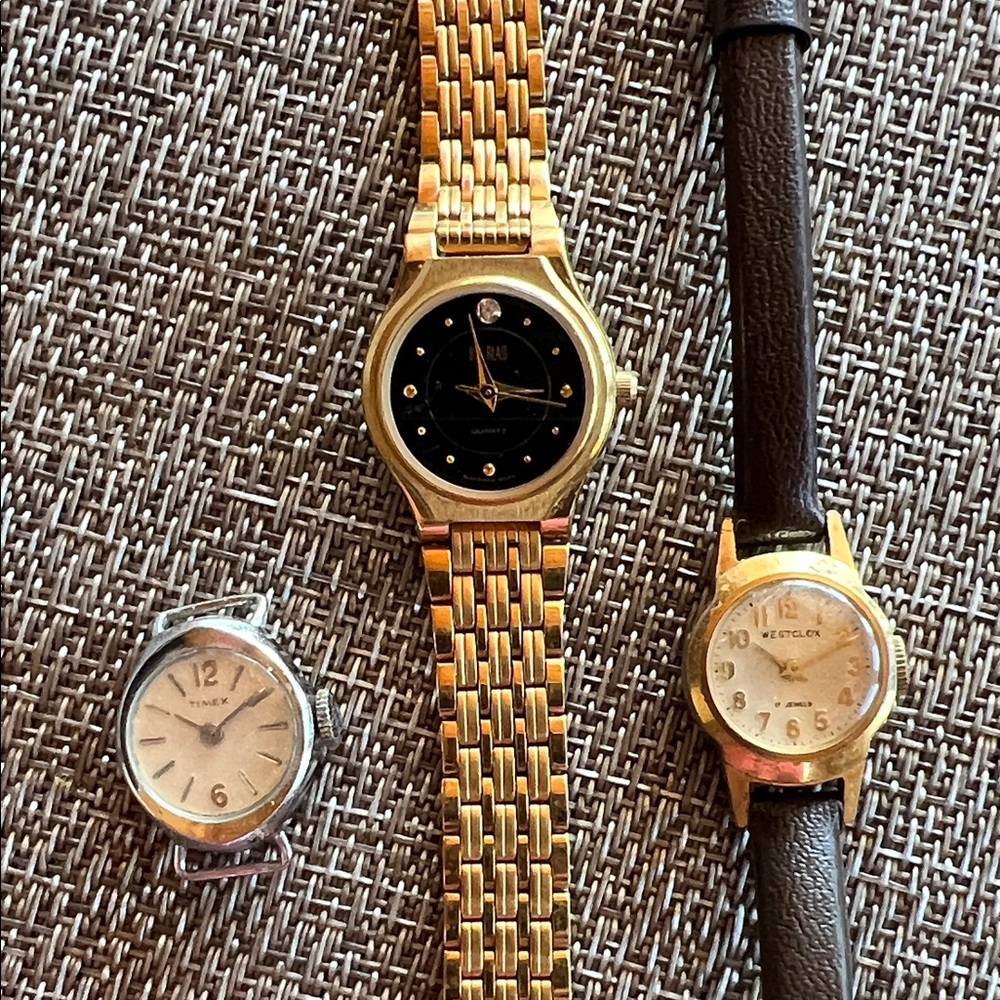 Vintage Women's Watches Not Working Bill Blass Diamond, Timex, Westclox 17 Jewel